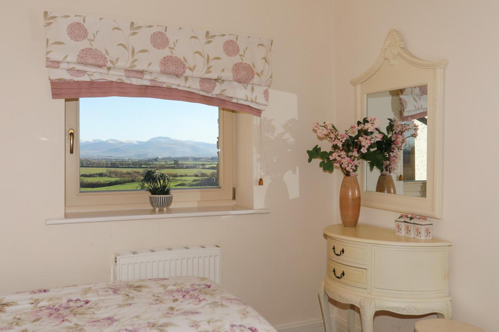 Cosy Barn Villa Dwyran Ngoại thất bức ảnh
